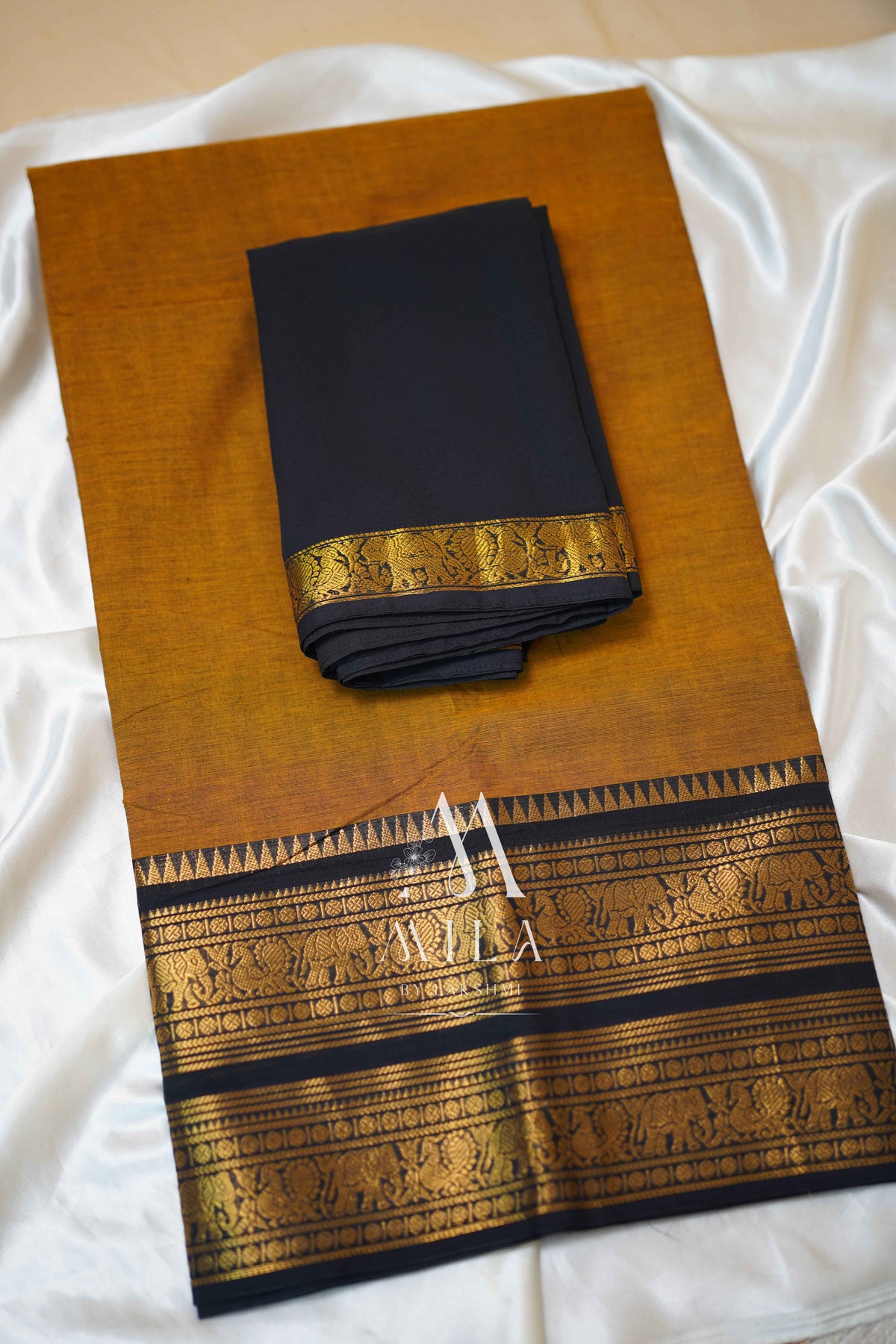 Advika Kanchi Cotton Dawani
